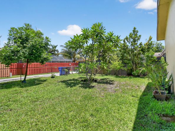 5305 Johnson St, Hollywood FL 33021