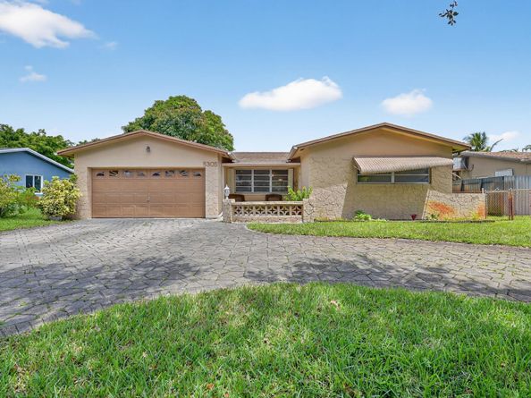5305 Johnson St, Hollywood FL 33021