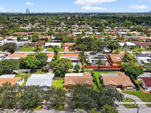 5305 Johnson St, Hollywood FL 33021