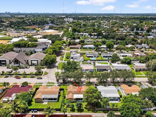 5305 Johnson St, Hollywood FL 33021