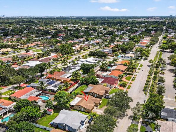 5305 Johnson St, Hollywood FL 33021