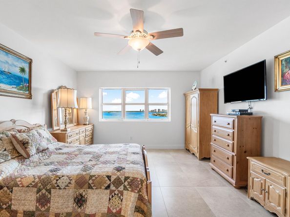 2650 Lake Shore Drive 1705, Riviera Beach FL 33404