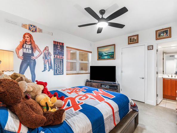 2650 Lake Shore Drive 1705, Riviera Beach FL 33404