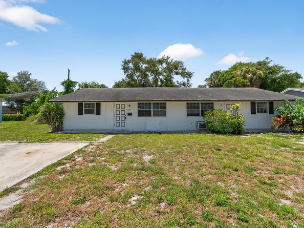 341 Silver Beach Road, Riviera Beach FL 33403