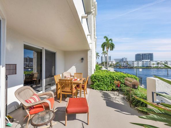 2880 NE 14th Street Cswy 110, Pompano Beach FL 33062