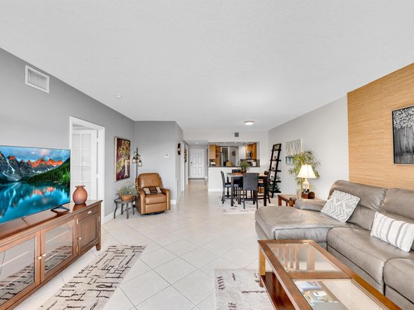2880 NE 14th Street Cswy 110, Pompano Beach FL 33062