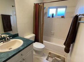 8581 SW 27th Pl, Davie FL 33328
