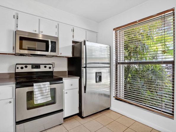 3072 S Oakland Forest Drive 406, Oakland Park FL 33309