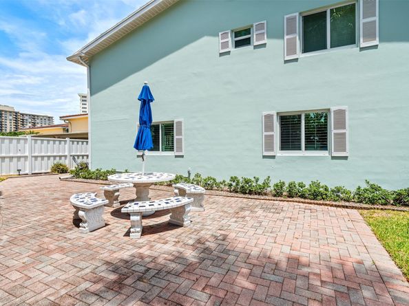 5400 N Ocean Blvd 1, Lauderdale By The Sea FL 33308