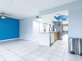 3991 NW 94th Way, Sunrise FL 33351