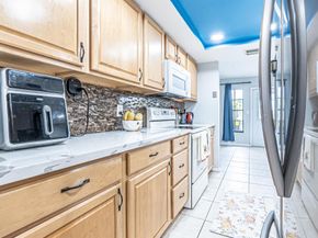 3991 NW 94th Way, Sunrise FL 33351