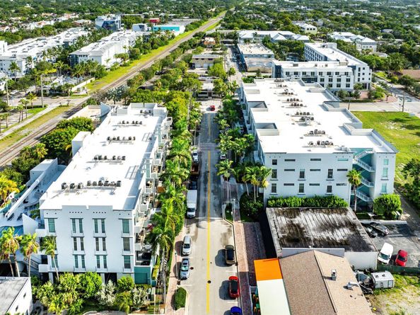 185 NE 4th Avenue 317, Delray Beach FL 33483