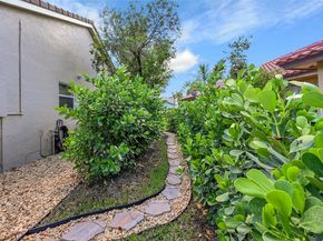 4910 NW 104th Ave, Coral Springs FL 33076