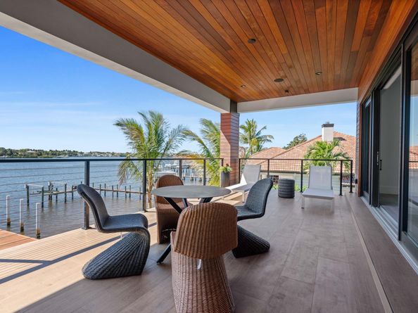 819 N Atlantic Drive, Lantana FL 33462