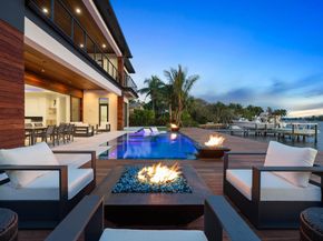 819 N Atlantic Drive, Lantana FL 33462
