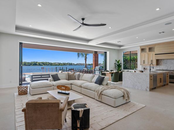 819 N Atlantic Drive, Lantana FL 33462