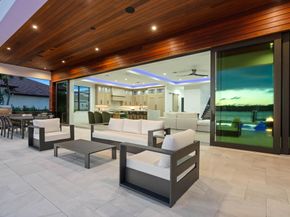 819 N Atlantic Drive, Lantana FL 33462