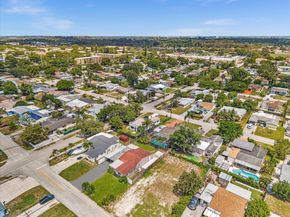 6661 Meade St, Hollywood FL 33024