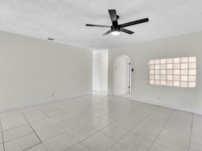 6661 Meade St, Hollywood FL 33024