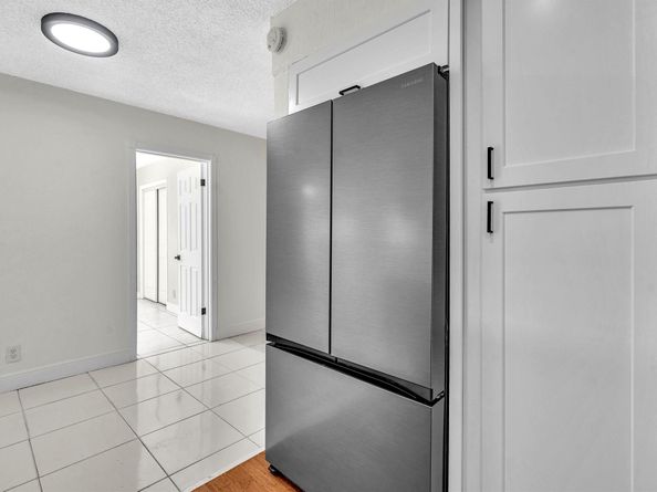 6661 Meade St, Hollywood FL 33024
