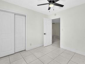 6661 Meade St, Hollywood FL 33024