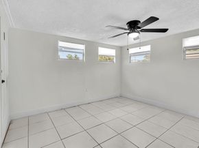 6661 Meade St, Hollywood FL 33024