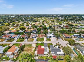 6661 Meade St, Hollywood FL 33024