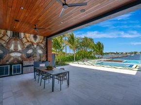 416 S Lake Drive, Lantana FL 33462