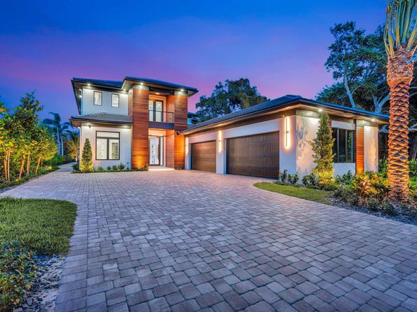 416 S Lake Drive, Lantana FL 33462