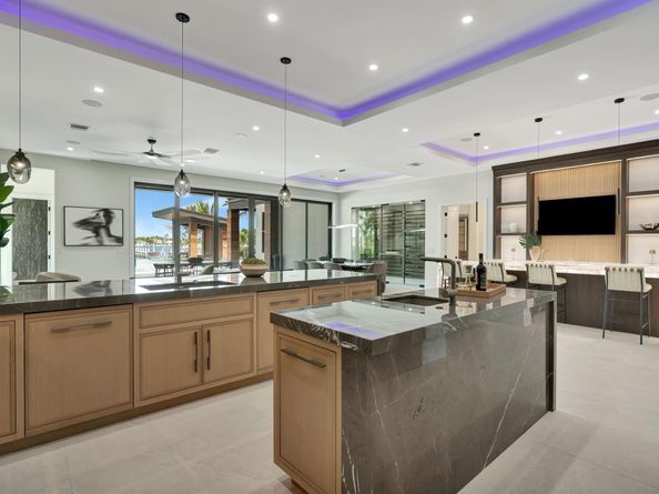 416 S Lake Drive, Lantana FL 33462