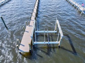 416 S Lake Drive, Lantana FL 33462