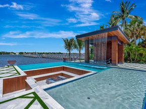 416 S Lake Drive, Lantana FL 33462