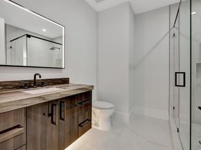 416 S Lake Drive, Lantana FL 33462