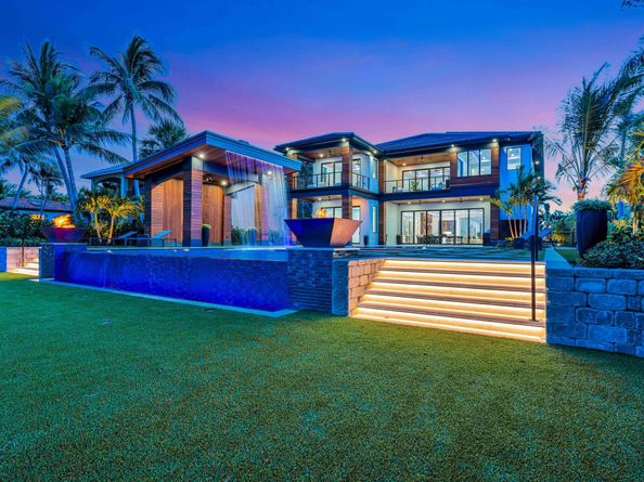 416 S Lake Drive, Lantana FL 33462