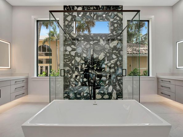 416 S Lake Drive, Lantana FL 33462