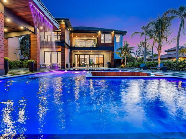 416 S Lake Drive, Lantana FL 33462