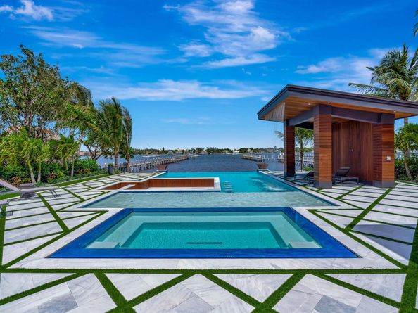 416 S Lake Drive, Lantana FL 33462