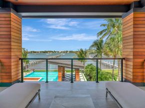 416 S Lake Drive, Lantana FL 33462