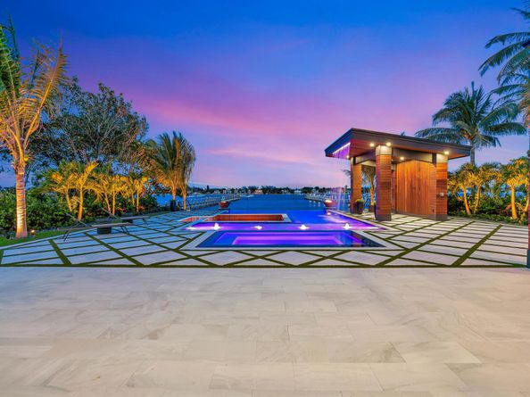 416 S Lake Drive, Lantana FL 33462