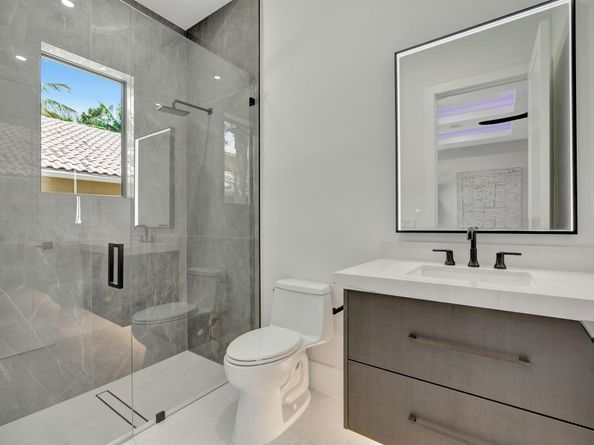 416 S Lake Drive, Lantana FL 33462