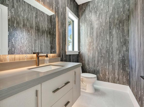 416 S Lake Drive, Lantana FL 33462