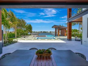 416 S Lake Drive, Lantana FL 33462