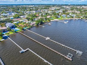 416 S Lake Drive, Lantana FL 33462