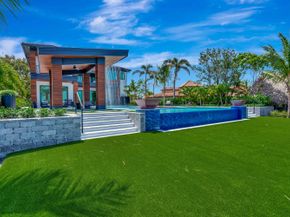 416 S Lake Drive, Lantana FL 33462