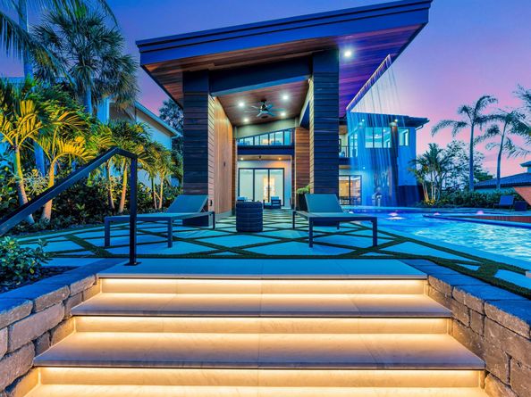 416 S Lake Drive, Lantana FL 33462