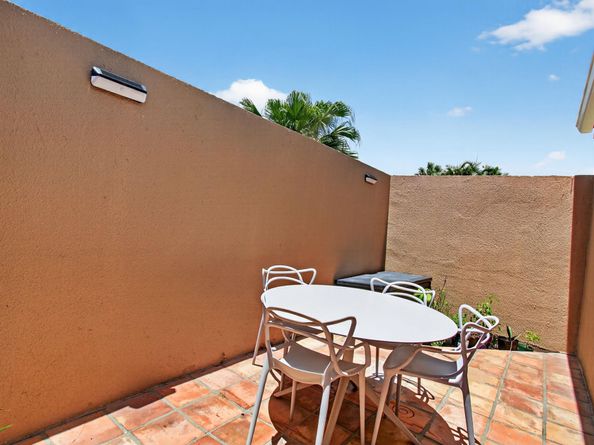 1089 NW 13th St 1, Boca Raton FL 33486