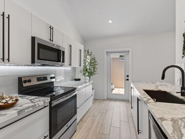 1089 NW 13th St 1, Boca Raton FL 33486