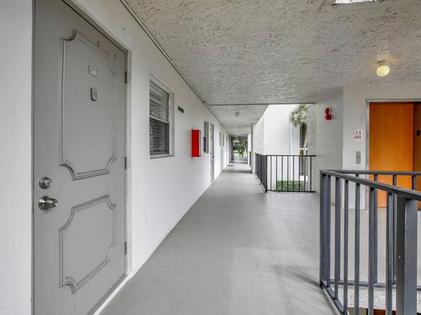 9311 Orange Grove Dr 210, Davie FL 33324