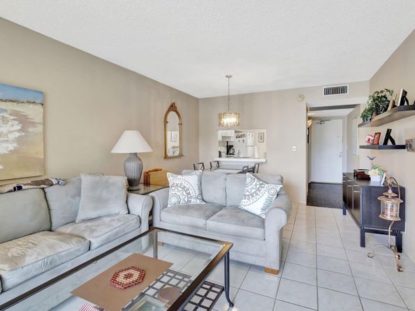 9311 Orange Grove Dr 210, Davie FL 33324