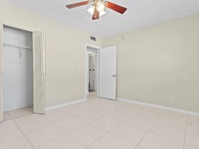 751 Pine Dr 204, Pompano Beach FL 33060